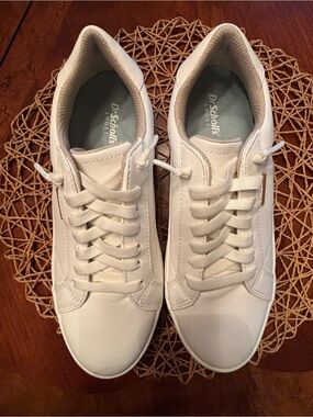 Dr. Scholl's White Low-Top Leather Sneakers